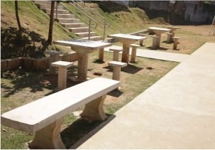 Restauração e reforma de praça no bairro de Guaianases.